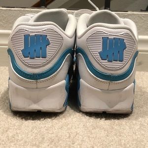 NIKE AIRMAX 90 UNDEFEATED MEN’S SIZE 11